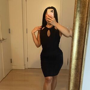 Elegant Black Sleeveless Dress
